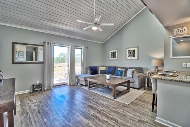 Photo - 203 Double Eagle Dr