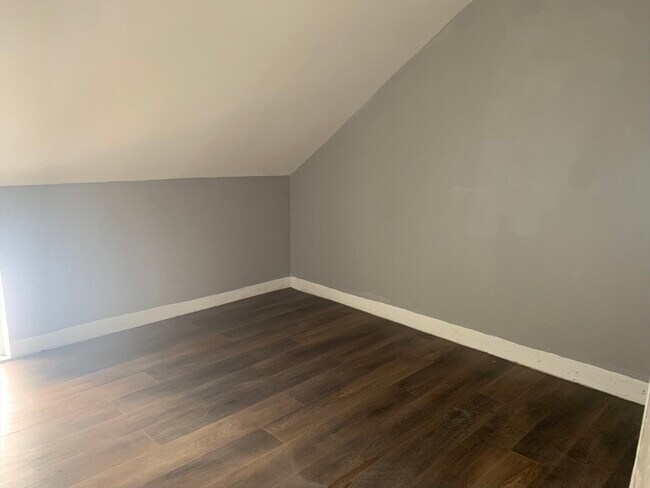 Photo - 861 Locust St Unidad 3