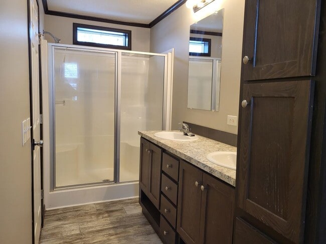 Photo - 61 Meadowlark Ln