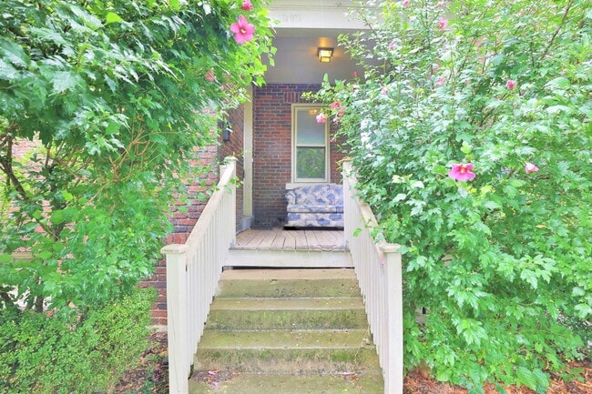Photo - Central Campus - Newly renovated 4 Bedroom...