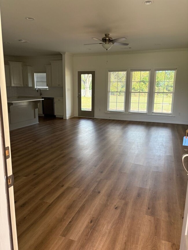 Photo - 141 N Buck Run Dr