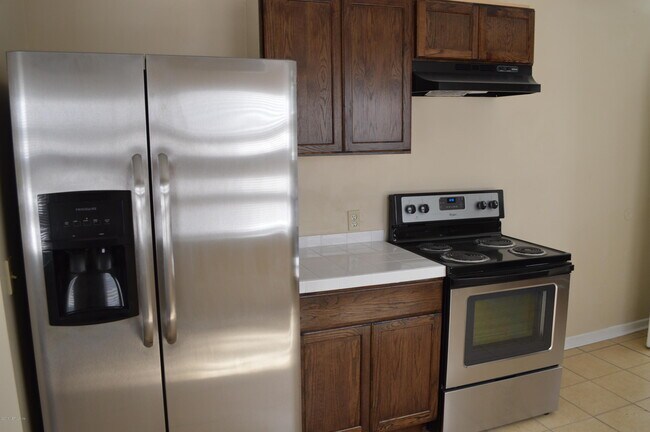 Photo - 803 Acosta St