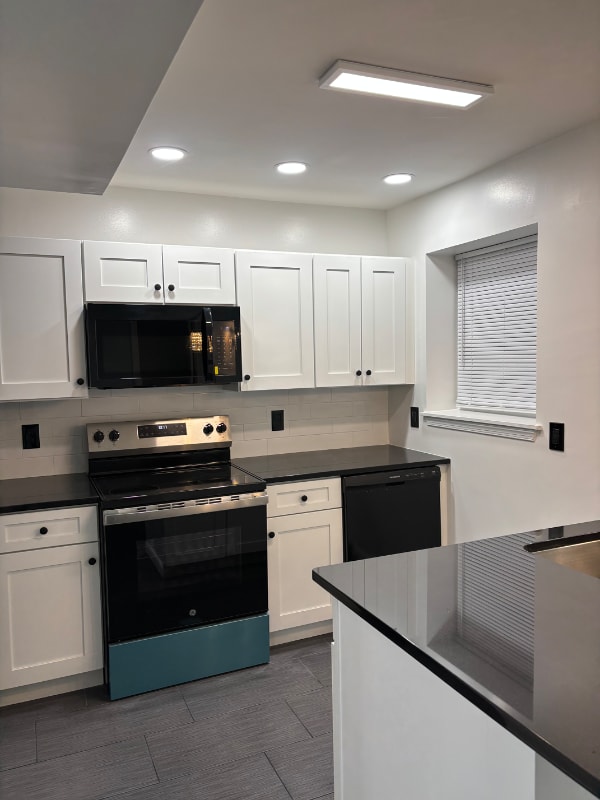 Photo - 806 E Jeffrey St Townhome