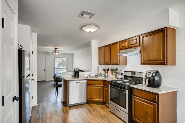 Photo - 312 W William Cannon Dr Unit A