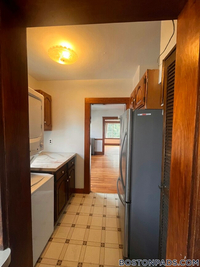 Photo - 468-470 Gallivan Boulevard Unit 2