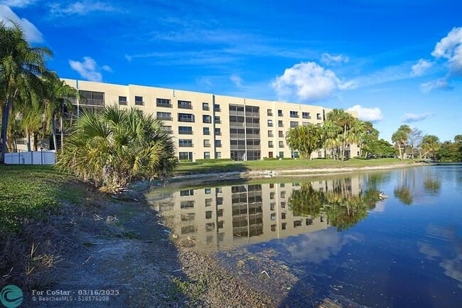 Building Photo - 3000 NW 42nd Ave Unit B508 Rental