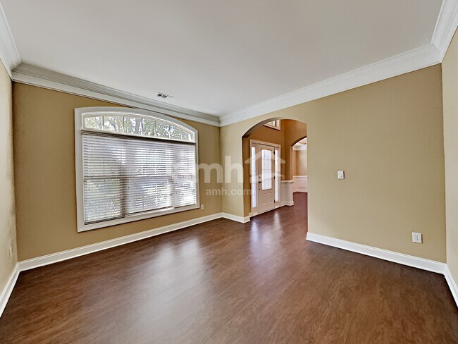 Photo - 266 Everleigh Way NW