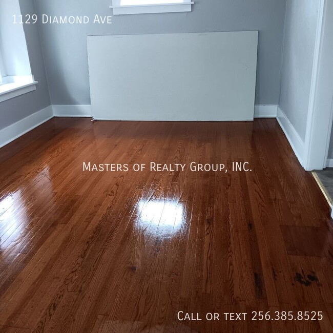 Photo - 1129 Diamond Ave