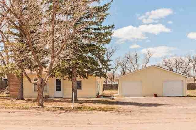 3 BEDROOM, 1 BATH, 2 CAR-GARAGE HOME ON LA... - 3 BEDROOM, 1 BATH, 2 CAR-GARAGE HOME ON LA...