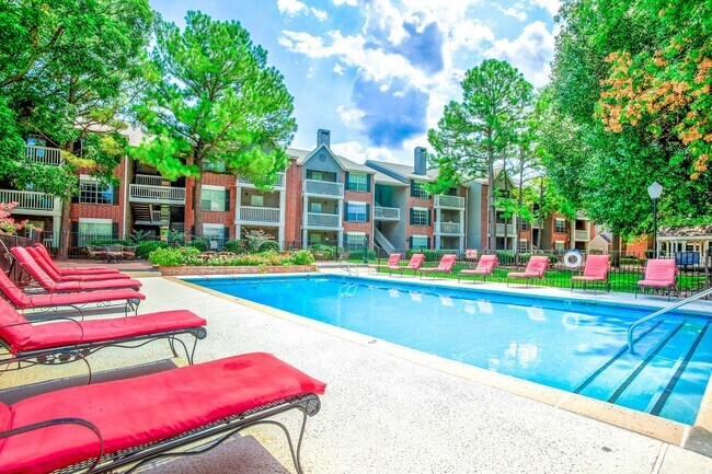 Photo - Greenbriar Apartments