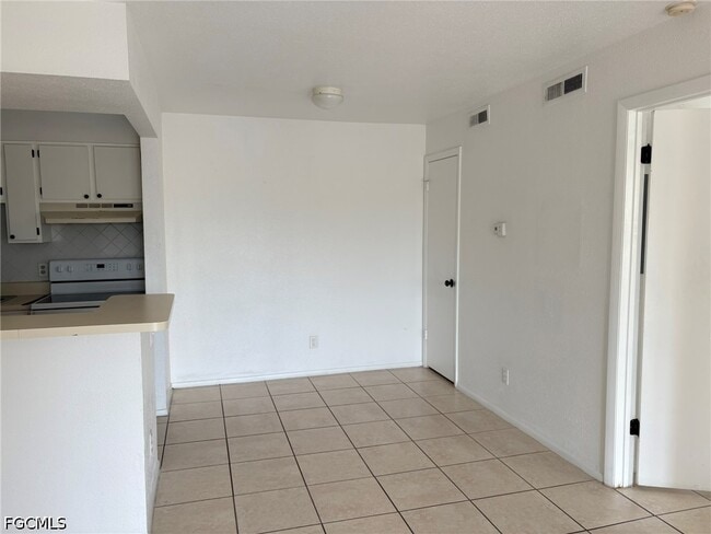 Photo - 2855 Winkler Ave Unit 120