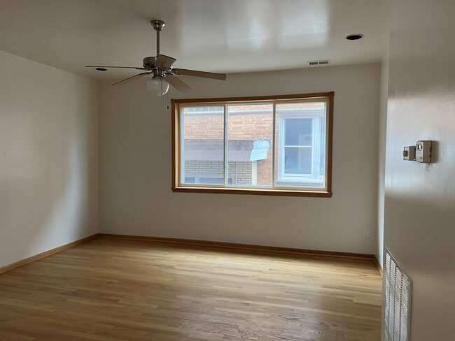 Photo - 3913 W 47th St Unidad 3913 W 47th Street 1S