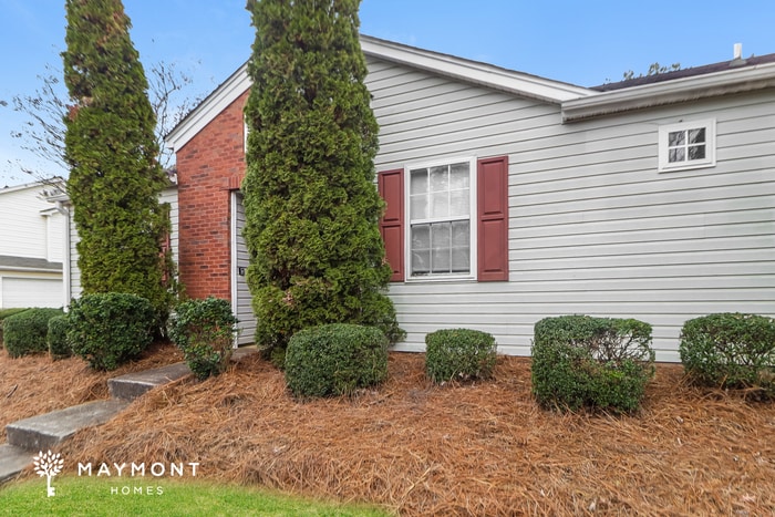 Photo - 671 Windcroft Cir NW