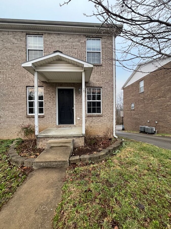 Photo - 165 Garnet Dr