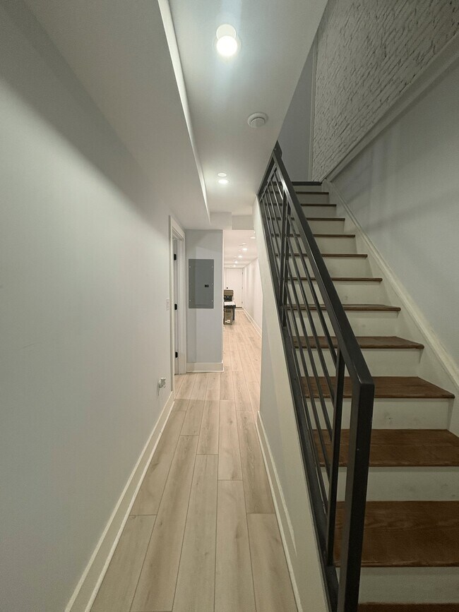 Photo - 3439 Lancaster Ave Unidad 2