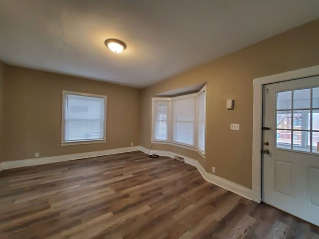 Photo - COMING SOON!! 506 Denver- large 3 bed house! **PETS OK**