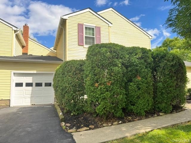 34 Candlestick Ct