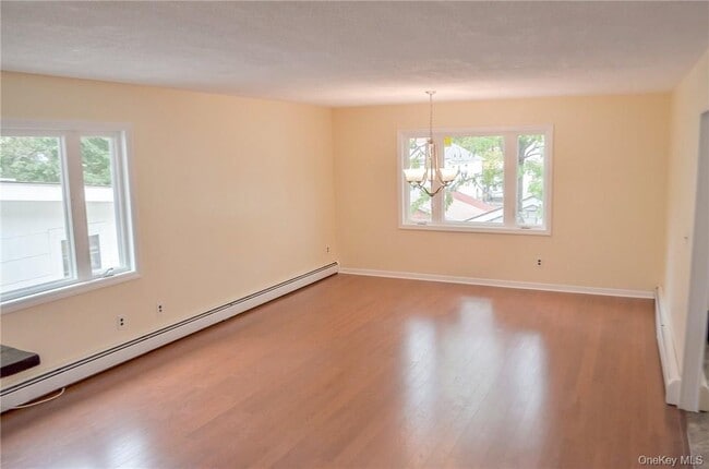 Photo - 11 Elm St Unit 2nd Floor