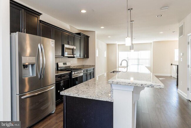 Photo - 3679 Duckhorn Way