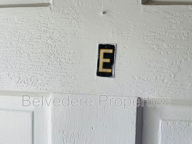 Photo - 217 McIver St Unit E