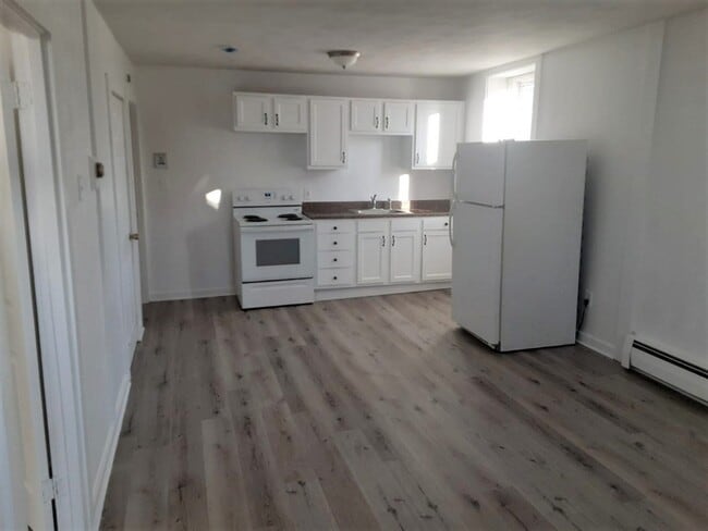 Photo - 143 Groveland St Unit 5