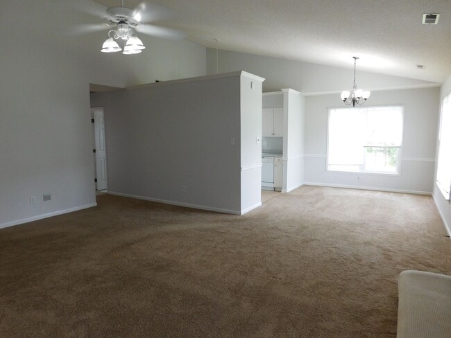 Photo - 210 Rivershore Dr