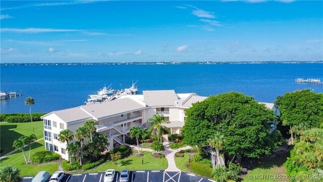 Building Photo - 2370 NE Ocean Blvd Unit C205