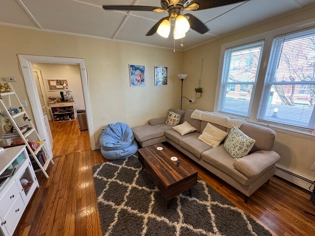 Photo - 41 Cross St Unit A