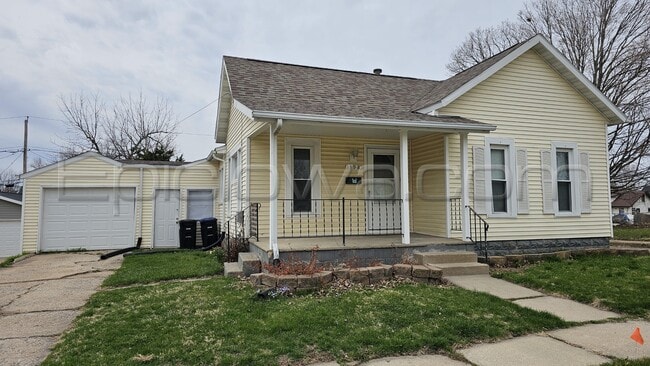 Building Photo - 1398 12th St