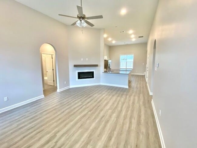 Photo - Now Leasing a 5-bedroom 3 bath home in Walls, Mississippi at Mallard Park