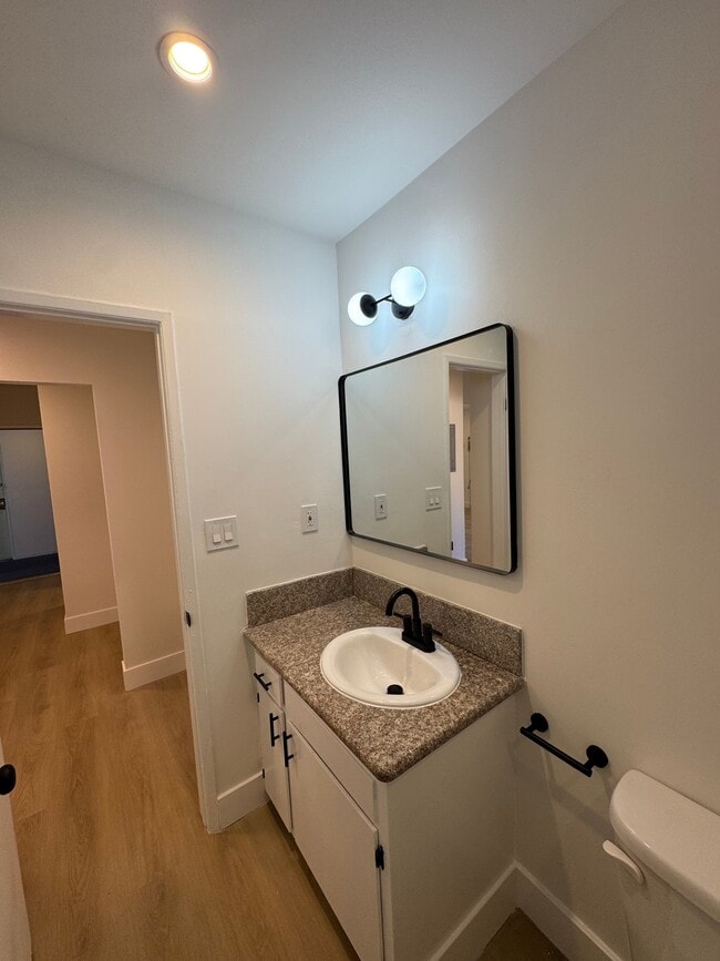 Photo - 5511 Corteen Pl Unidad 7