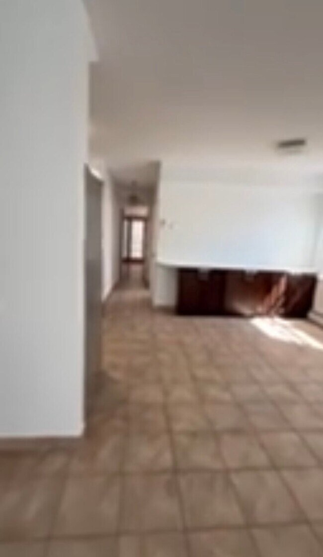 Photo - 23-37-37 120th St