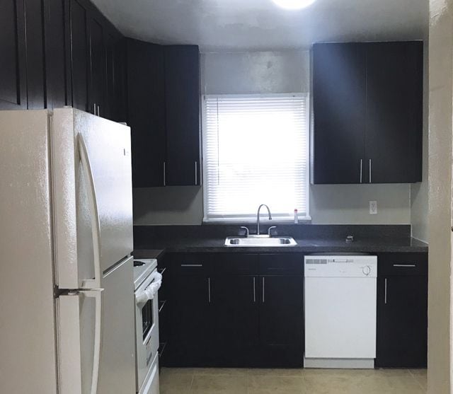 Country Club Apartments