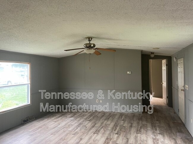 Photo - 225 Hillsdale Estates Ln