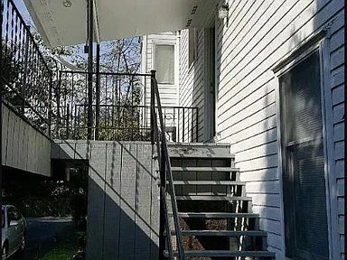 Photo - 432 Roanoke Blvd Unit # 2