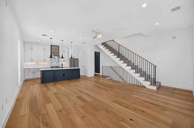 Photo - 131 Thornton St
