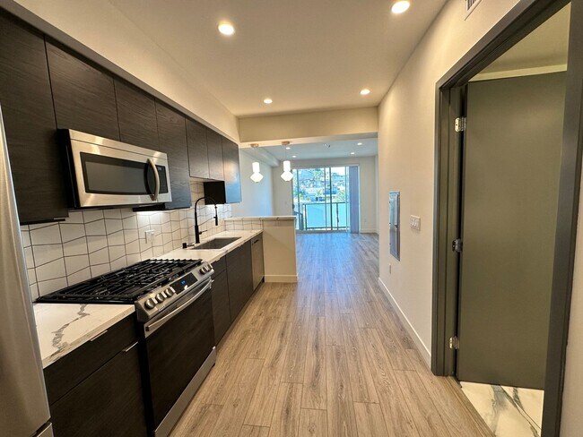 Photo - 3355 Overland Ave. Unidad 508