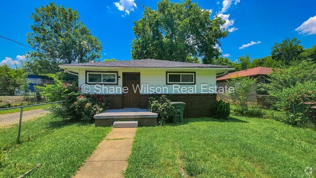 Building Photo - 2110 Appling St Rental