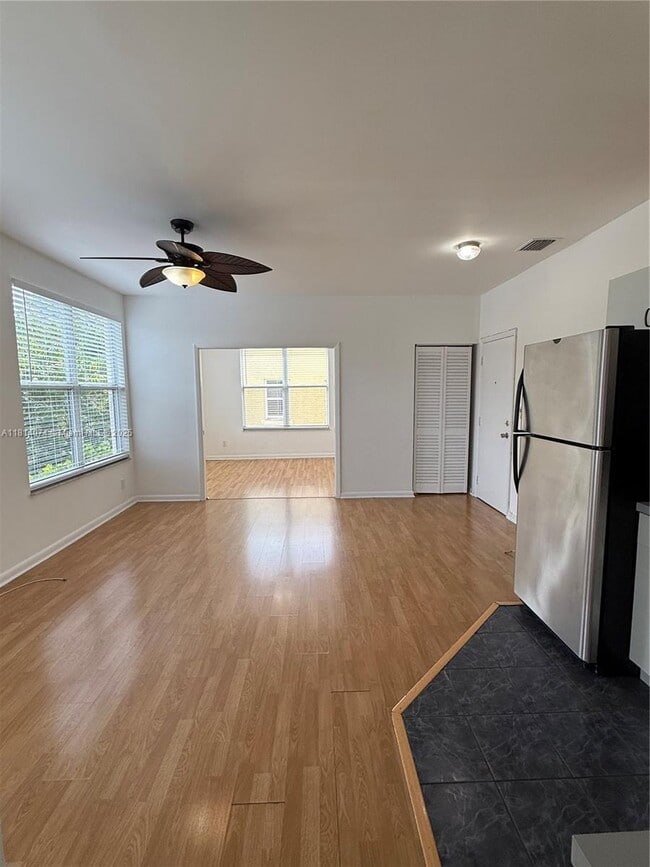 Photo - 4215 Sheridan Ave