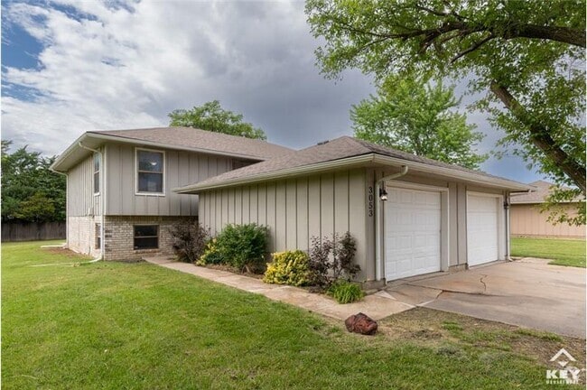 Building Photo - 3053 S Brandywine Rd Rental
