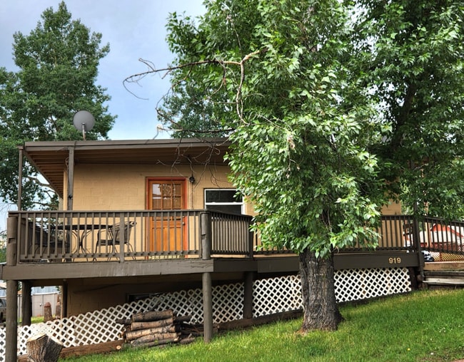 Photo - 919 W Lorraine Ave Unit 1