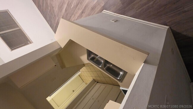 Building Photo - 3453 NW 44th St Unit 104