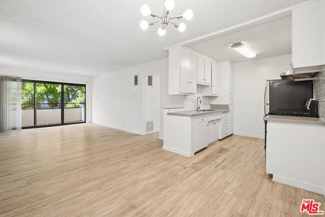 Photo - 7540 Hampton Ave Unit 202