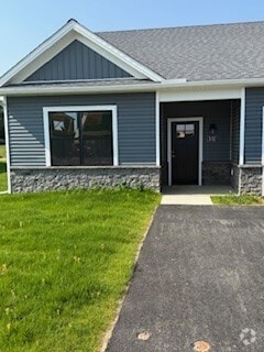 Building Photo - Penn Station Townhomes