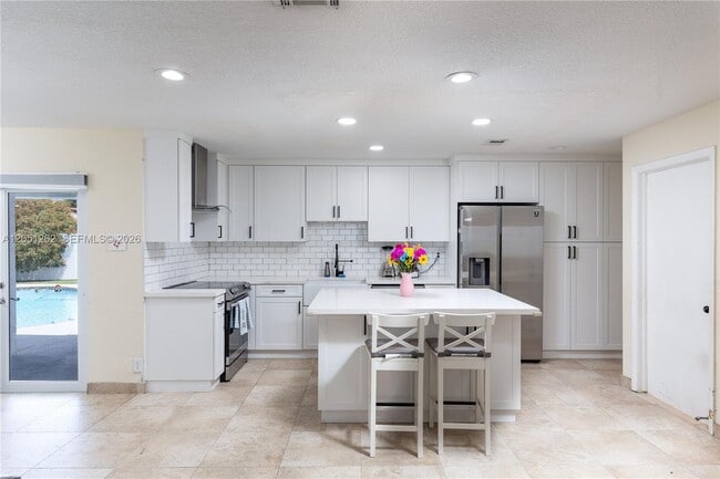Photo - 2400 NW 103rd Ave