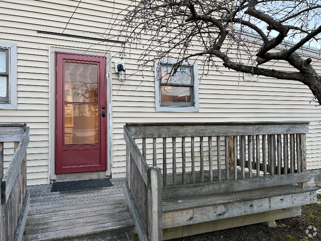 Building Photo - 14 Depot Rd Unit #3 Rental