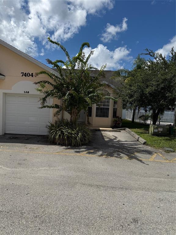 Building Photo - 7404 Lago De Oro Unit 1-A-8 Rental
