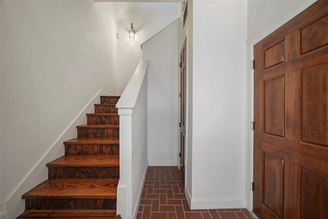 Photo - 1514 Stanford St