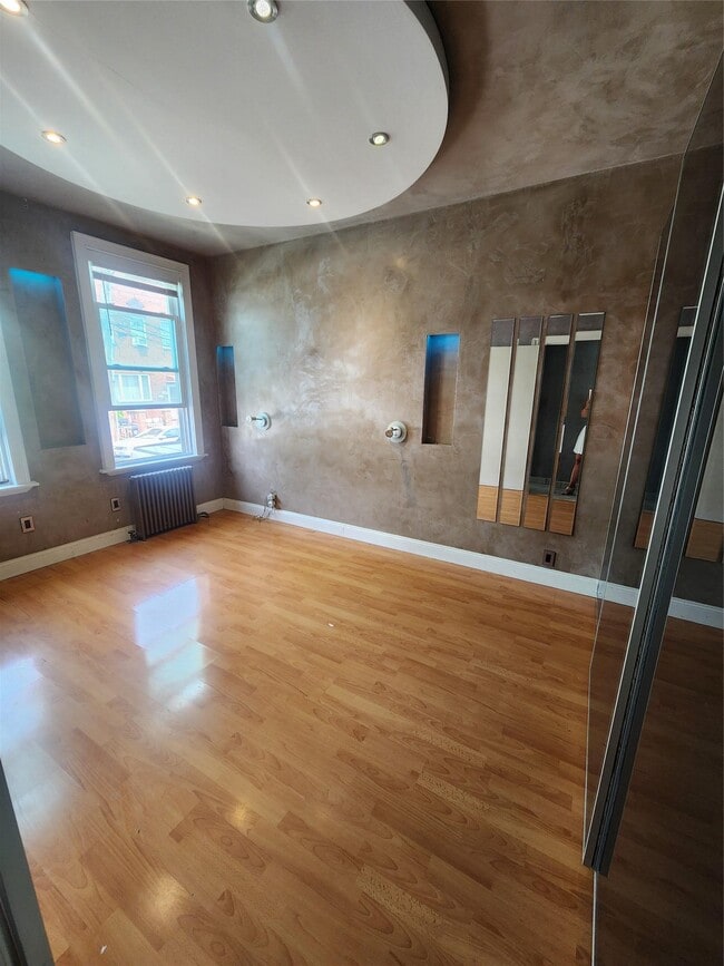 Building Photo - 90-16 83rd Ave Rental