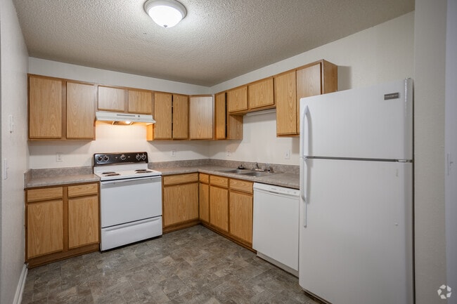 3BR, 2BA - 1,125SF - Kitchen